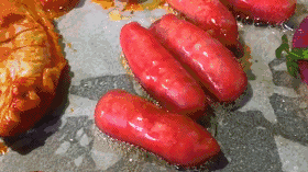 烤肠价格背后的秘密 进价3角卖3块，究竟吃下了什么？